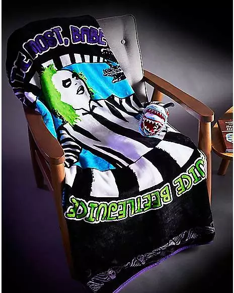 Reversible Beetlejuice Fleece Blanket 5 Reversible Beetlejuice Fleece Blanket - Image 5