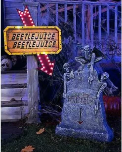Light-Up LED Hanging Marquee Beetlejuice Sign 5 Light-Up LED Hanging Marquee Beetlejuice Sign -Cosplay Shop 01489236 c