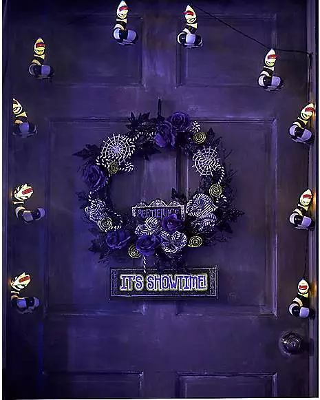 It's Showtime Wreath - Beetlejuice 3 It's Showtime Wreath - Beetlejuice - Image 3
