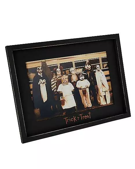 Trick 'r Treat Bus Framed Picture 2 Trick 'r Treat Bus Framed Picture - Image 2