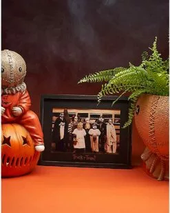 Trick 'r Treat Bus Framed Picture 7 Trick 'r Treat Bus Framed Picture -Cosplay Shop 01531052 d